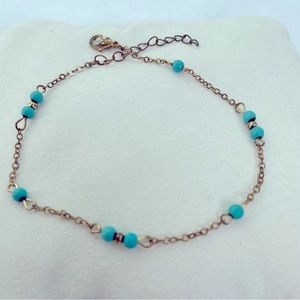 Anklet in Gold Chain and Turquoise Beads